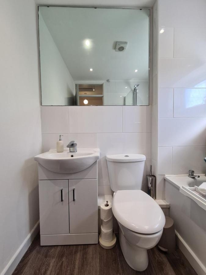 The Nook Villa Lichfield Bagian luar foto